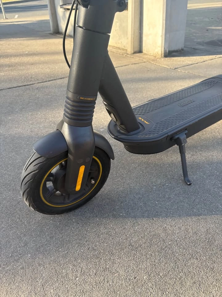 Ninebot Max G2 e-scooter - photo 4