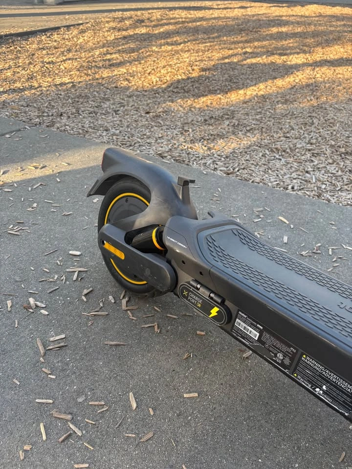 Ninebot Max G2 e-scooter - photo 5