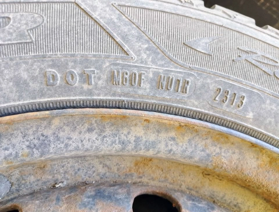 205/55/R16 Goodyear Tires - photo 3