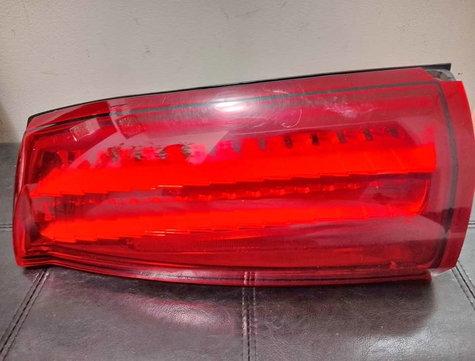Cadillac STS Right Taillight