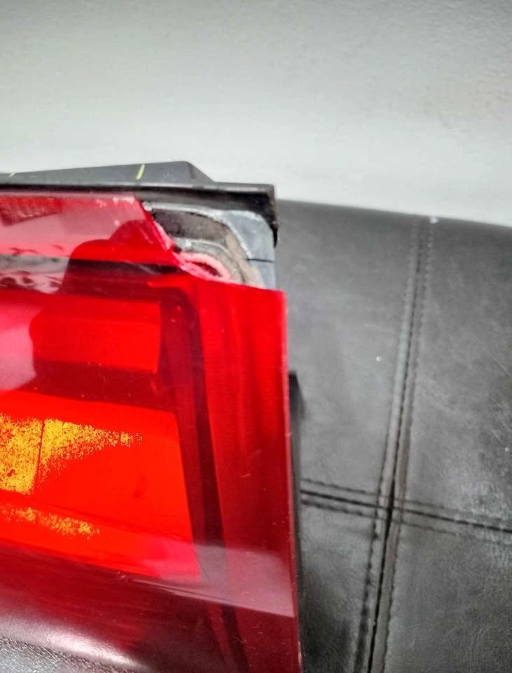Cadillac STS Right Taillight - photo 5
