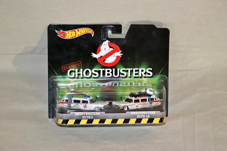Hot Wheels Ghostbusters Ecto-1 & Ecto-1A 2 Pack thumbnail