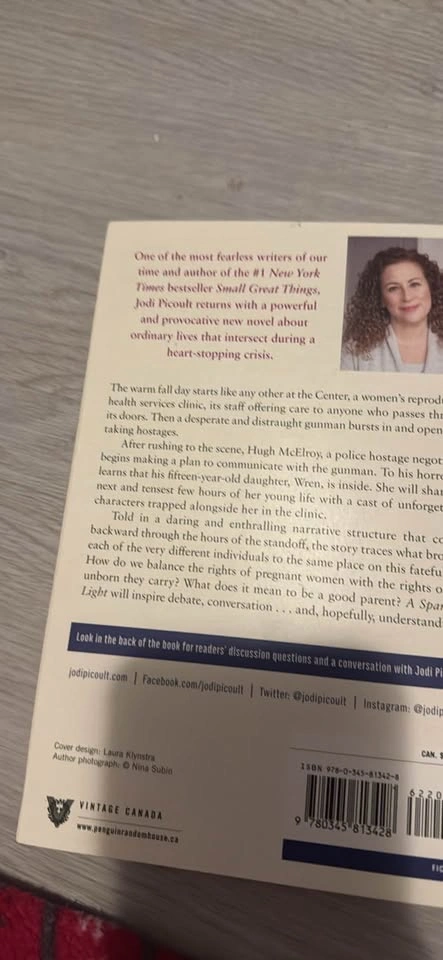 Jodi Picoult Novel “a spark of light” - photo 2