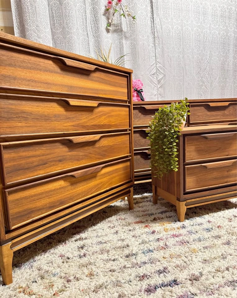 Mid century modern bedroom set - refinished