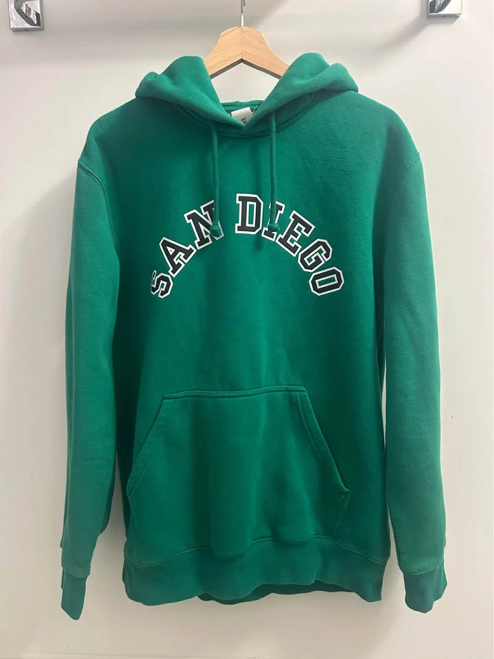 Cozy Hoodies for Every Season 🍂 - photo 5