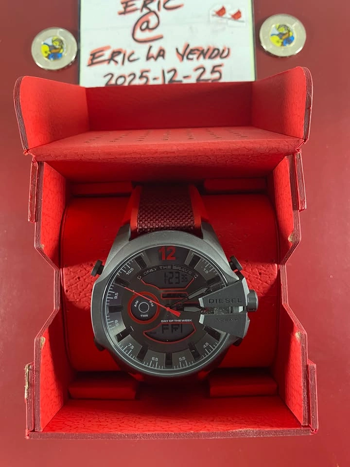 230$ DZ4551 Diesel Timeframes Man Red "Brand New" - photo 2