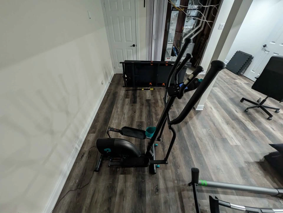 Cross trainer. As good as brand new. Not a single scratch. In pe - photo 3