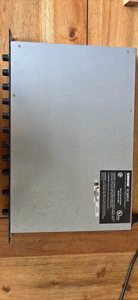 Shure SCM810 Automatic Microphone Mixer – Clean Condition