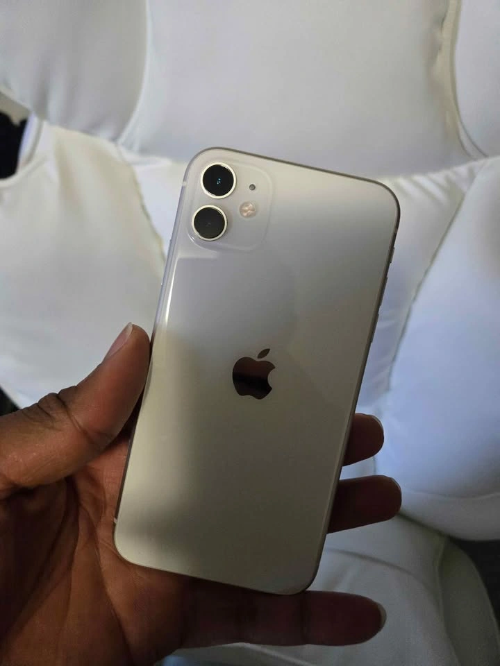 Apple iPhone 11 White 64GB - photo 4