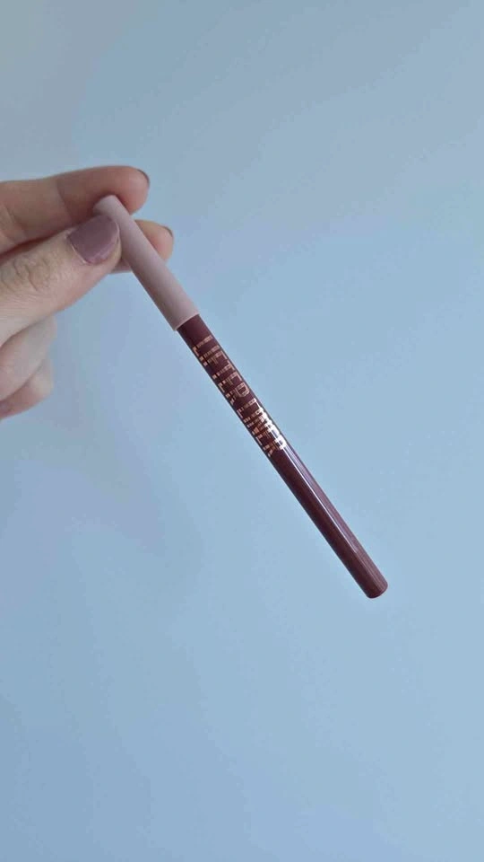 Maybelline Lip Liner in 03 Player