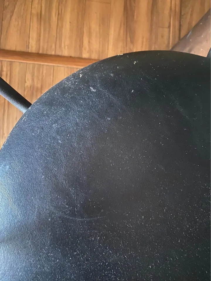 Pair of 2 swivel bar stools image indicator(2)