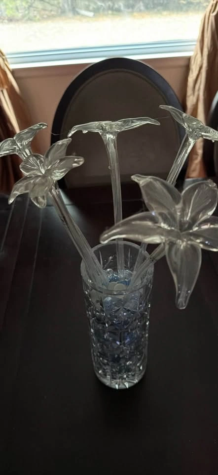 Cut Glass Vase with 5 Glass Flowers - photo 4