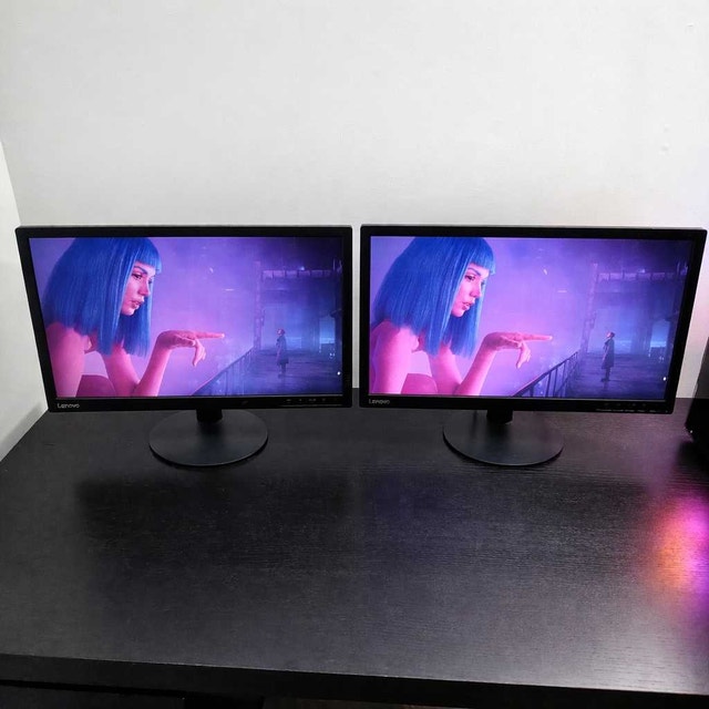 Clean Dual Monitors Setup for the Great Price