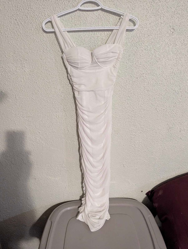 5 Sexy Ladies Dresses - photo 3
