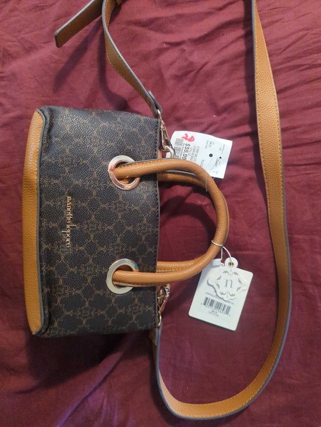 New Ladies Purse