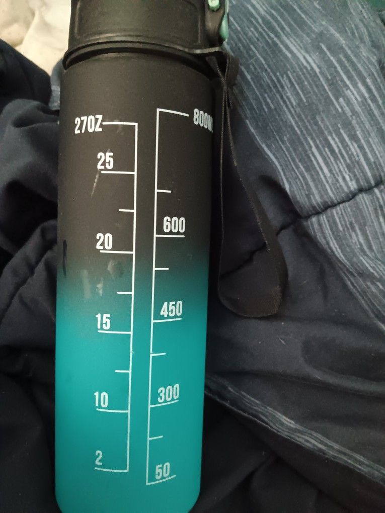27 Oz Water Bottle