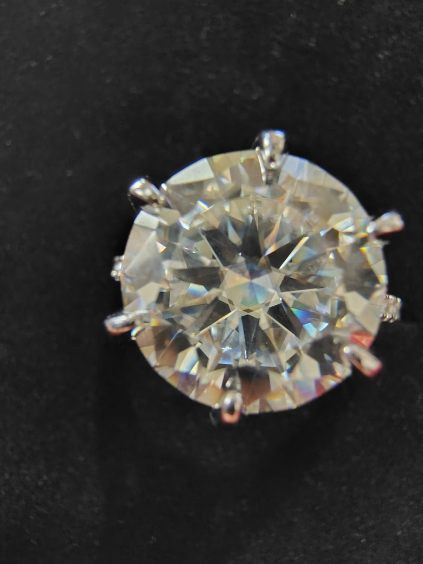 Lady's Diamond Ring - photo 5