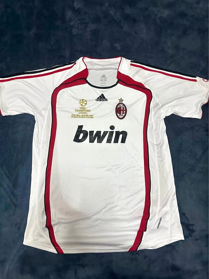 AC MILAN UCL JERSEY