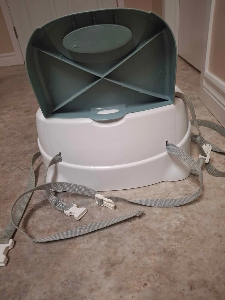 Kids Booster Seat / Feeding Chair - photo 3