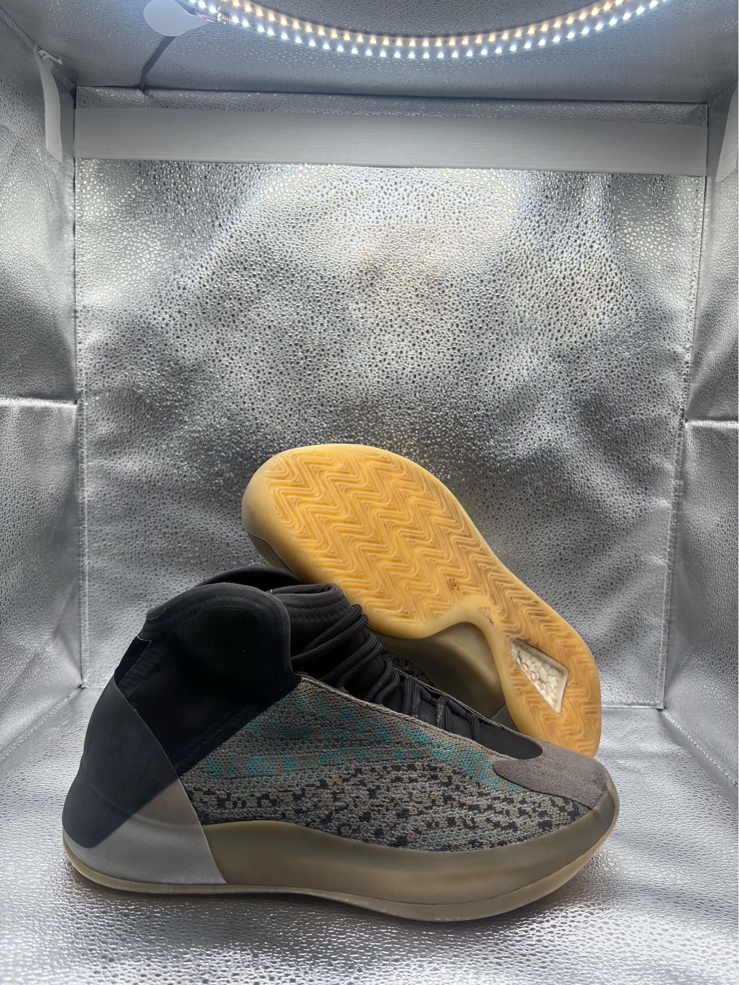 Adidas Yeezy QNTM Teal Blu
