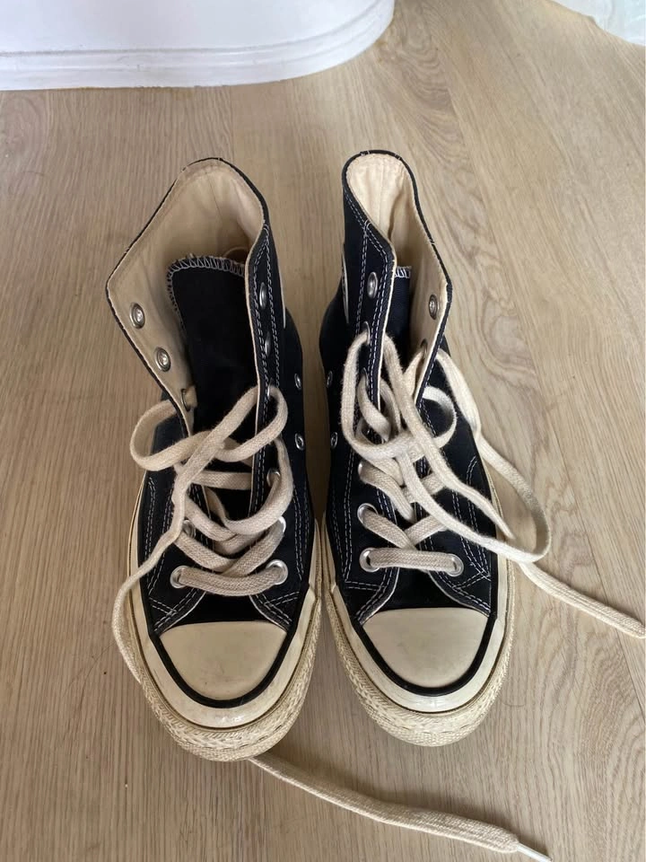 Converse All Star Shoes Women's Size 6 - photo 5