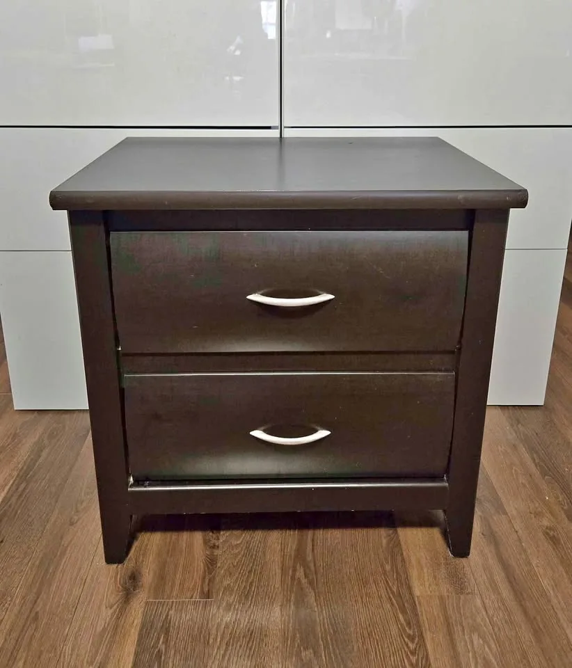 Solid wood 2-Drawer Nightstand