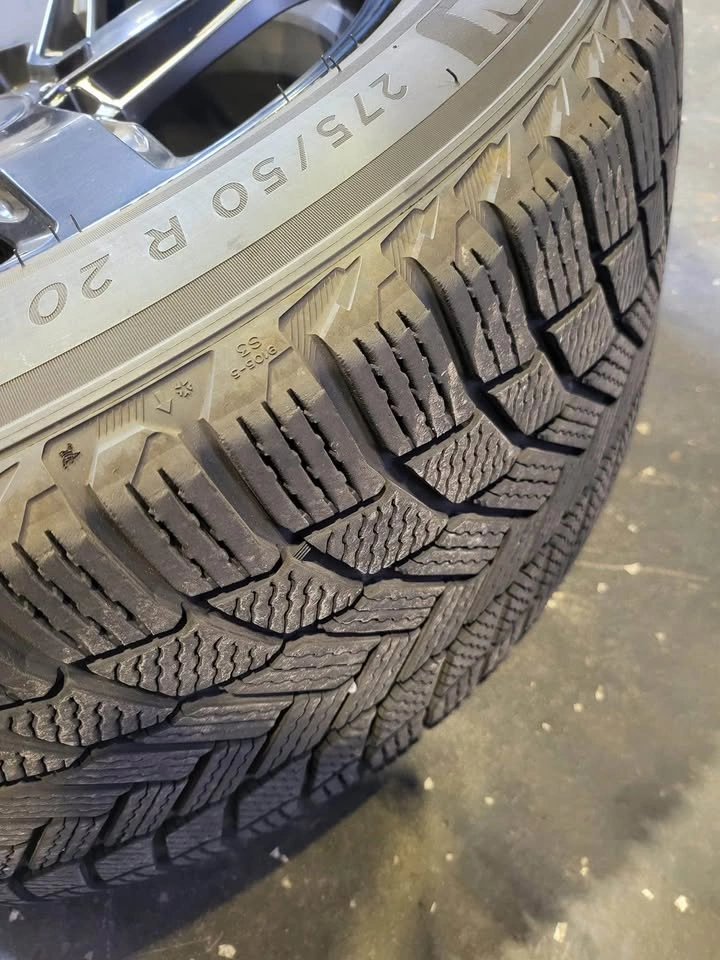 LIKE NEW !!! Niche Teramo 20” rims with Michelin X-Ice Snow SUV - photo 4