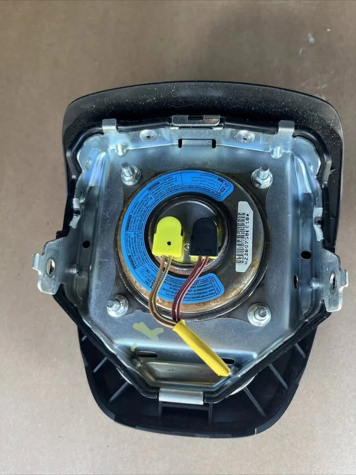 2008-2012 Honda Accord Driver Steering Wheel Airbag - photo 3