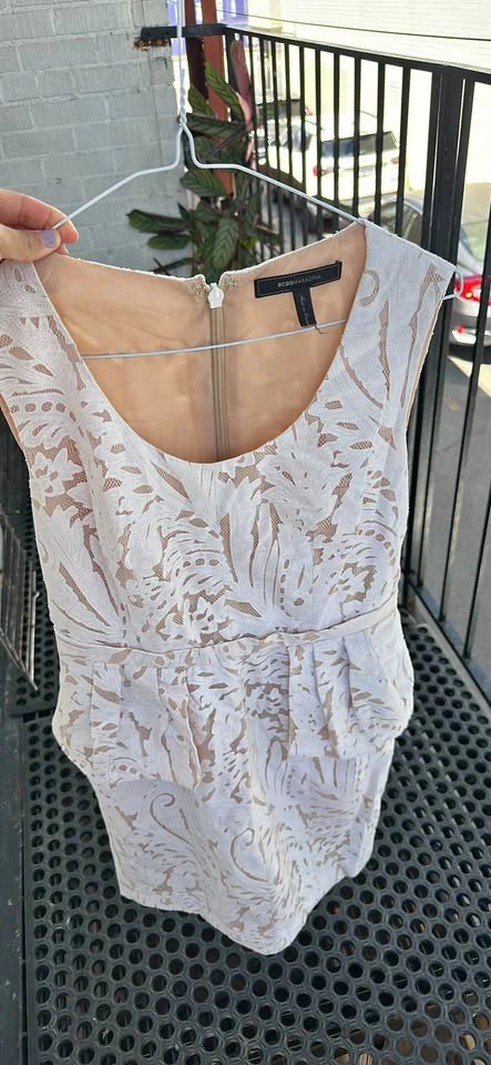Cream lace dress size S-M