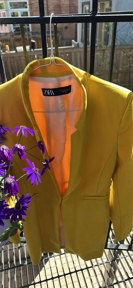 Zara mustard blazer size SMALL - photo 3