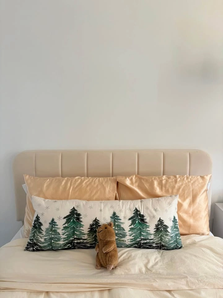 Full Size Off-White/Cream Bed Frame w/ Free Gel Mattress - photo 4
