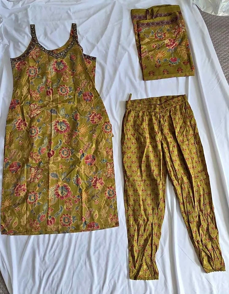 3-Piece Floral Print Kurta Set with Scarf
