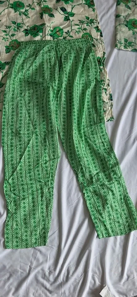 Green Floral Salwar Kameez 3-Piece Set - photo 2