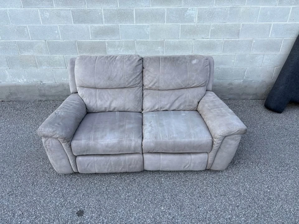 Beige Grey 2 Seater Recliner Love Seat Sofa - Free Delivery - photo 5