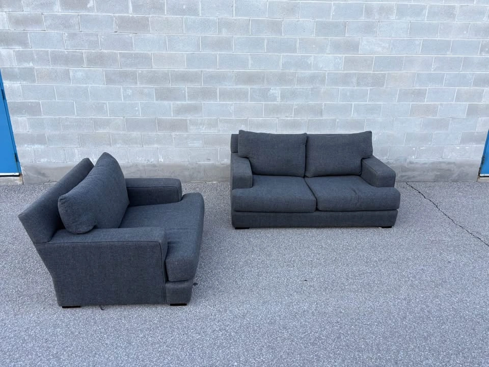 Dark Grey 2 Piece Sofa Set - Free Delivery - Great Condition - photo 2