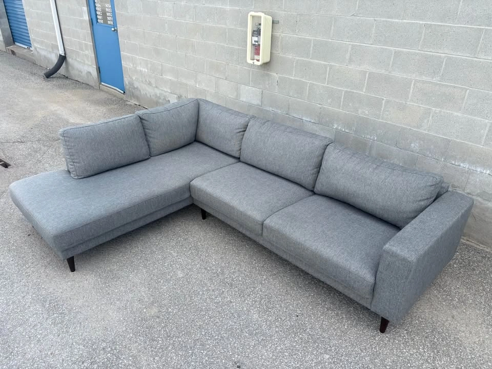 Structube Grey Sectional Sofa with Long Chaise - Free Delivery - photo 2