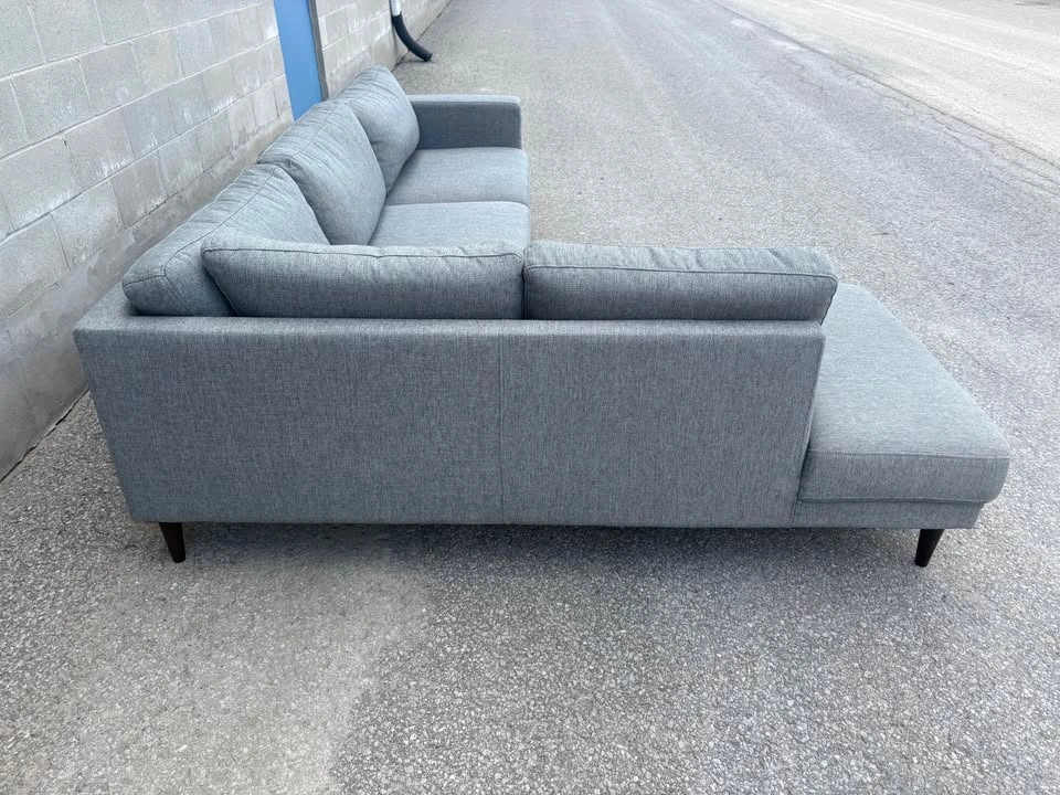 Structube Grey Sectional Sofa with Long Chaise - Free Delivery - photo 4