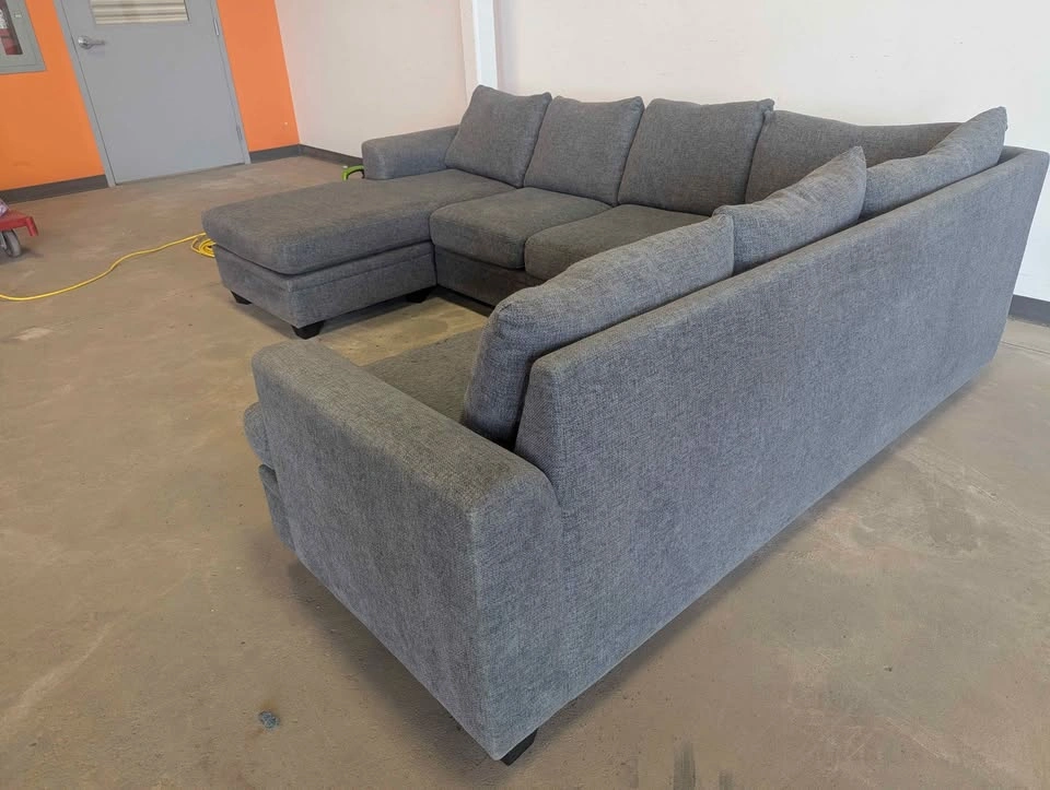 Large reversible sectional. Delivery available - photo 4