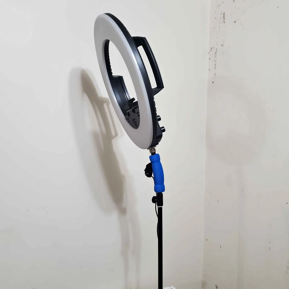 Ledgo LGR320C Bi-Color 18" Ring Light