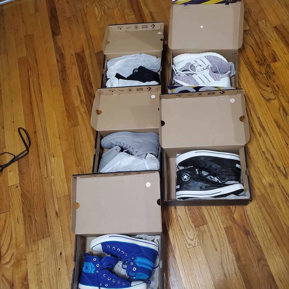 4 Converse Sneakers, 1 Adidas Sneaker, Size 8.5, New - photo 2