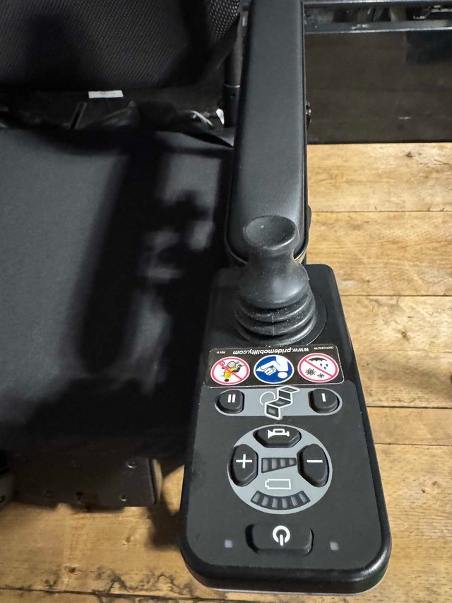 Q6 Edge 3.0 Electric Wheelchair - photo 4