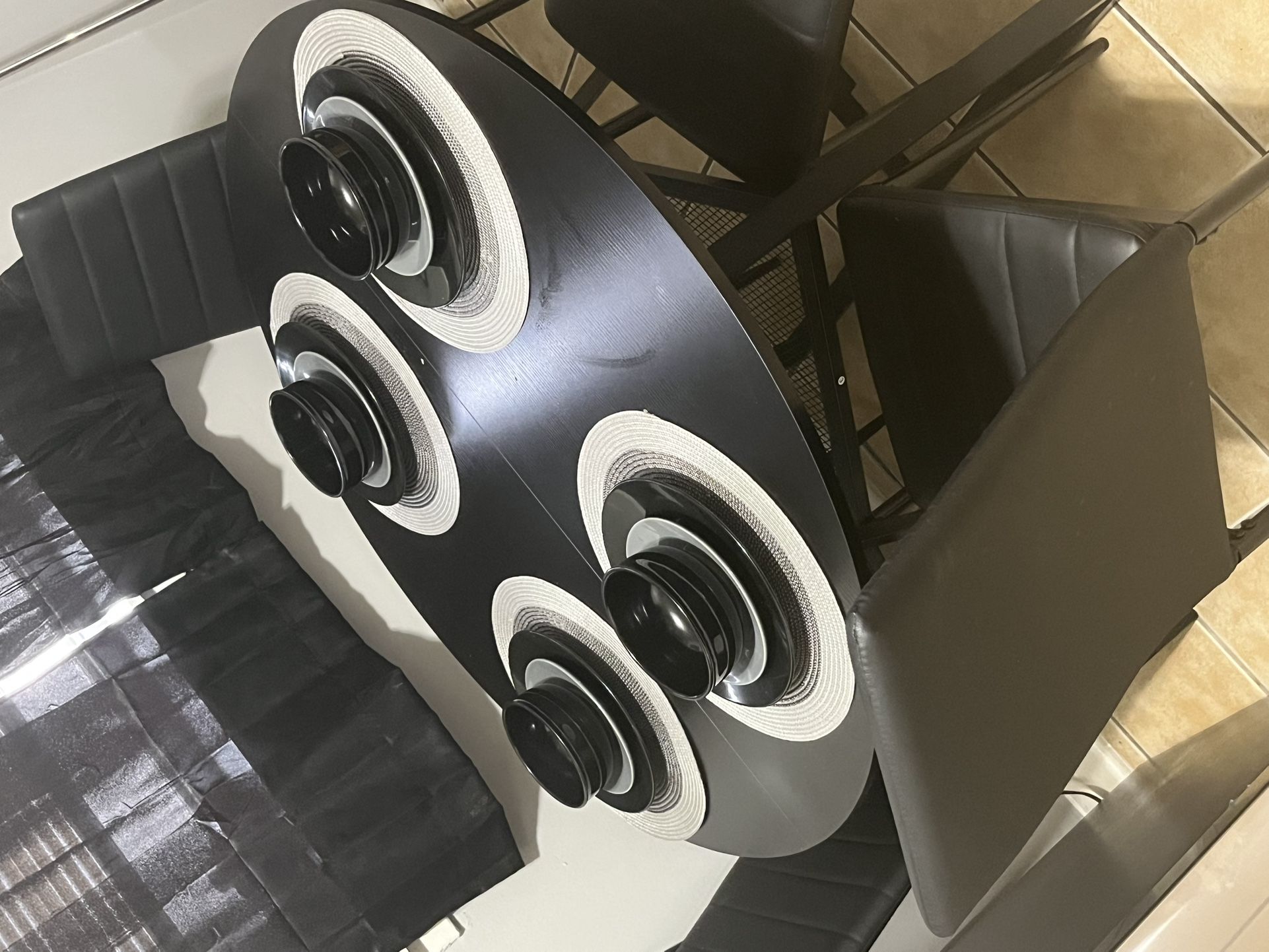 Black Table With 4 Chairs
