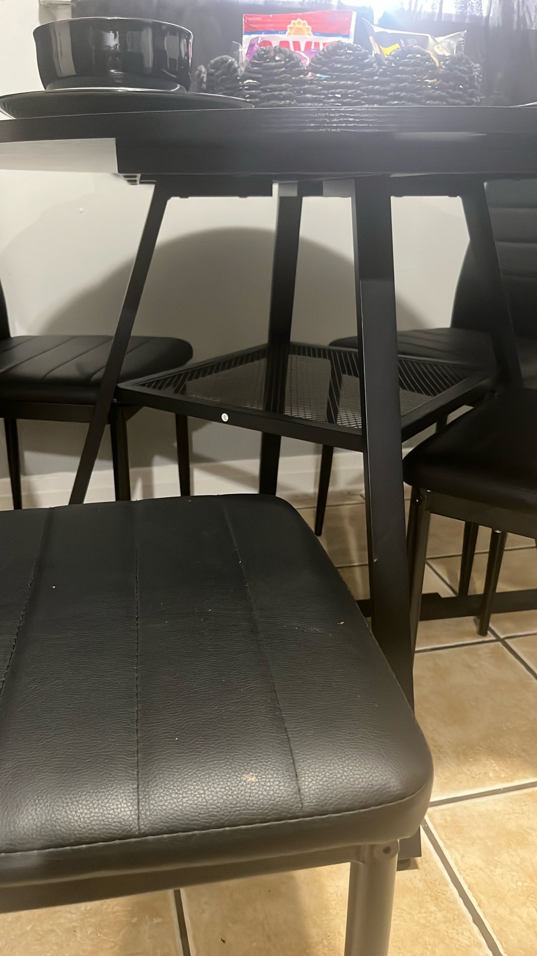 Black Table With 4 Chairs - photo 3