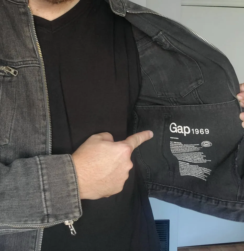 GAP denim Jacket Mens' Medium image indicator(2)