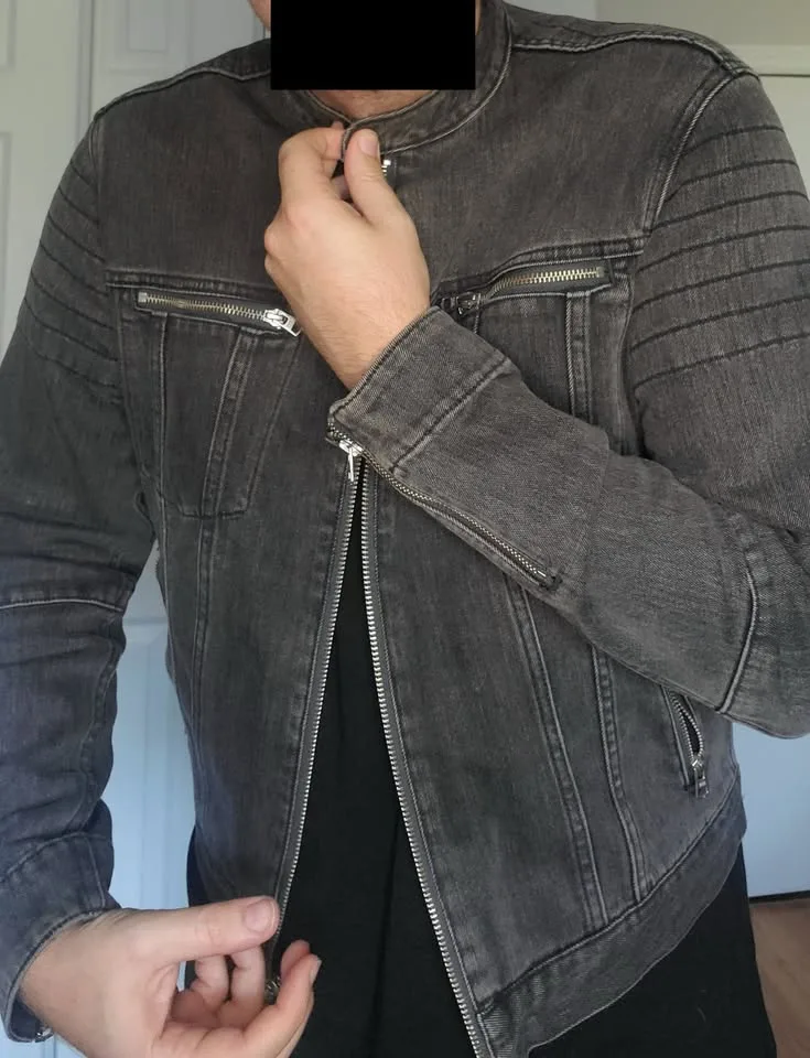 GAP denim Jacket Mens' Medium image indicator(5)