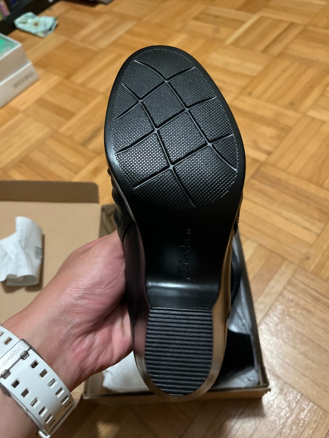 Size 5.5 - Clarks Emily2 Cove Leather Shoes - photo 3