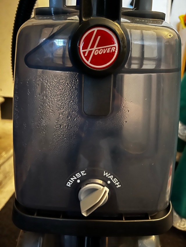 Hoover Power Scrub Deluxe Deep Cleaner - FOR PARTS ONLY - photo 2