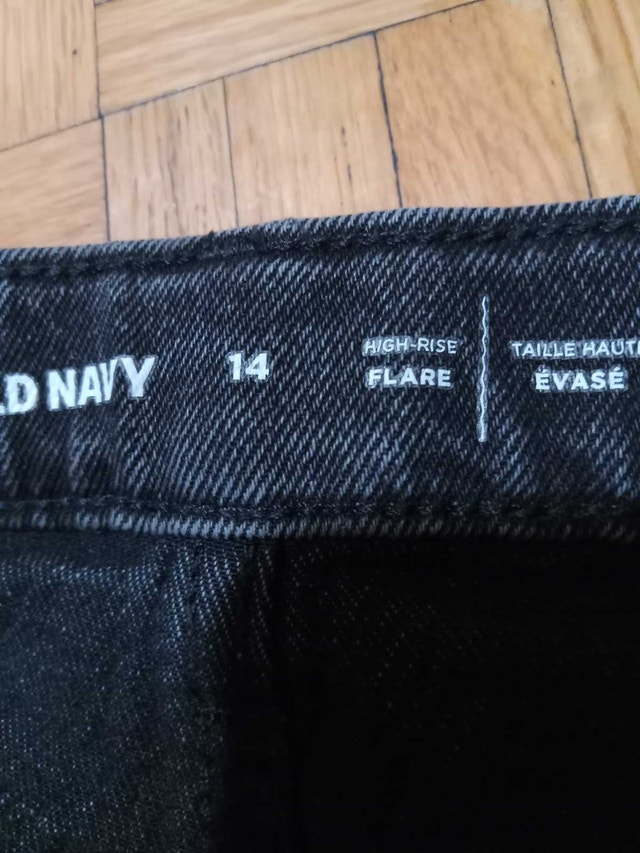 Size 14 - Women's Old Navy High Rise Flare Jeans - photo 2