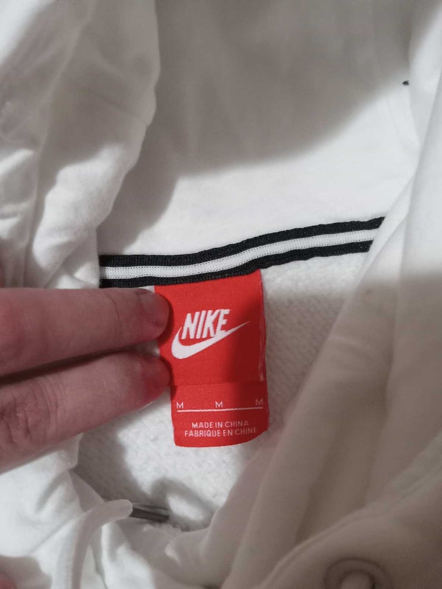 Women's Nike Sweater - Size Medium - photo 2