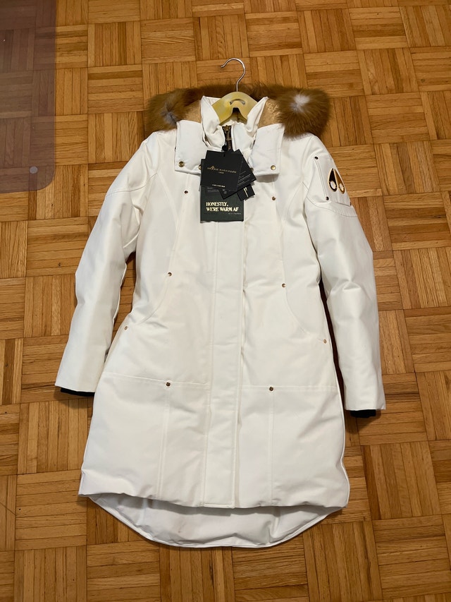 Women's Moose Knuckles Grand Métis Parka - Size M - photo 2